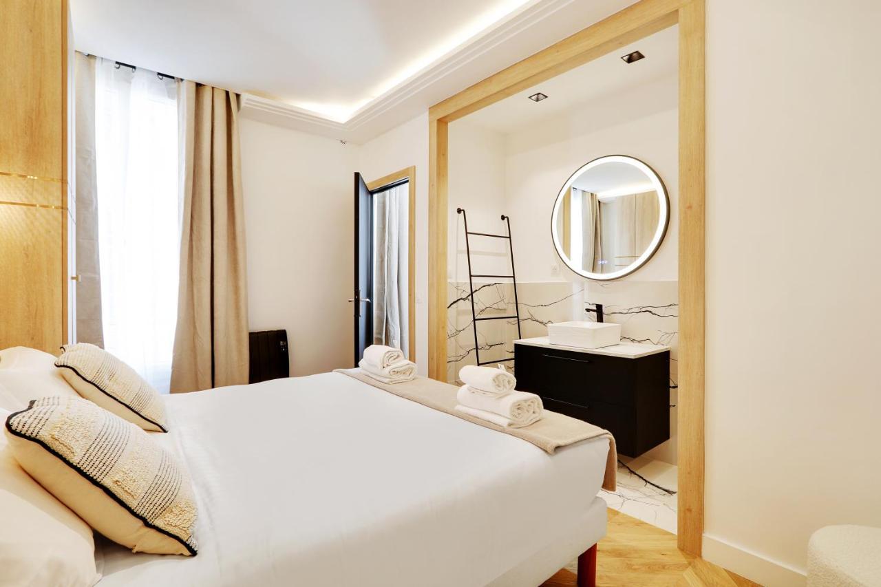 Off Majesti Upper Marais Apartment- Rue Du Faubourg Saint-Martin Paris Exterior photo