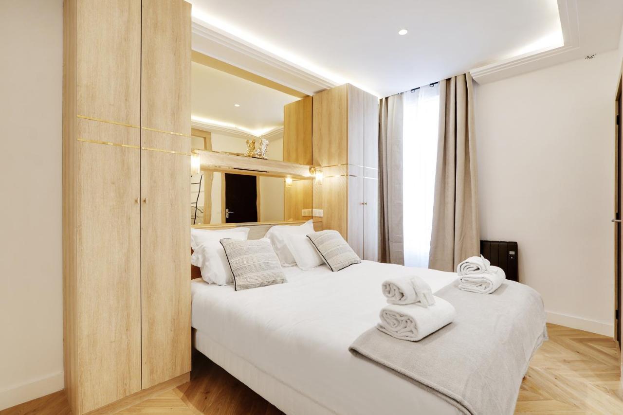 Off Majesti Upper Marais Apartment- Rue Du Faubourg Saint-Martin Paris Exterior photo